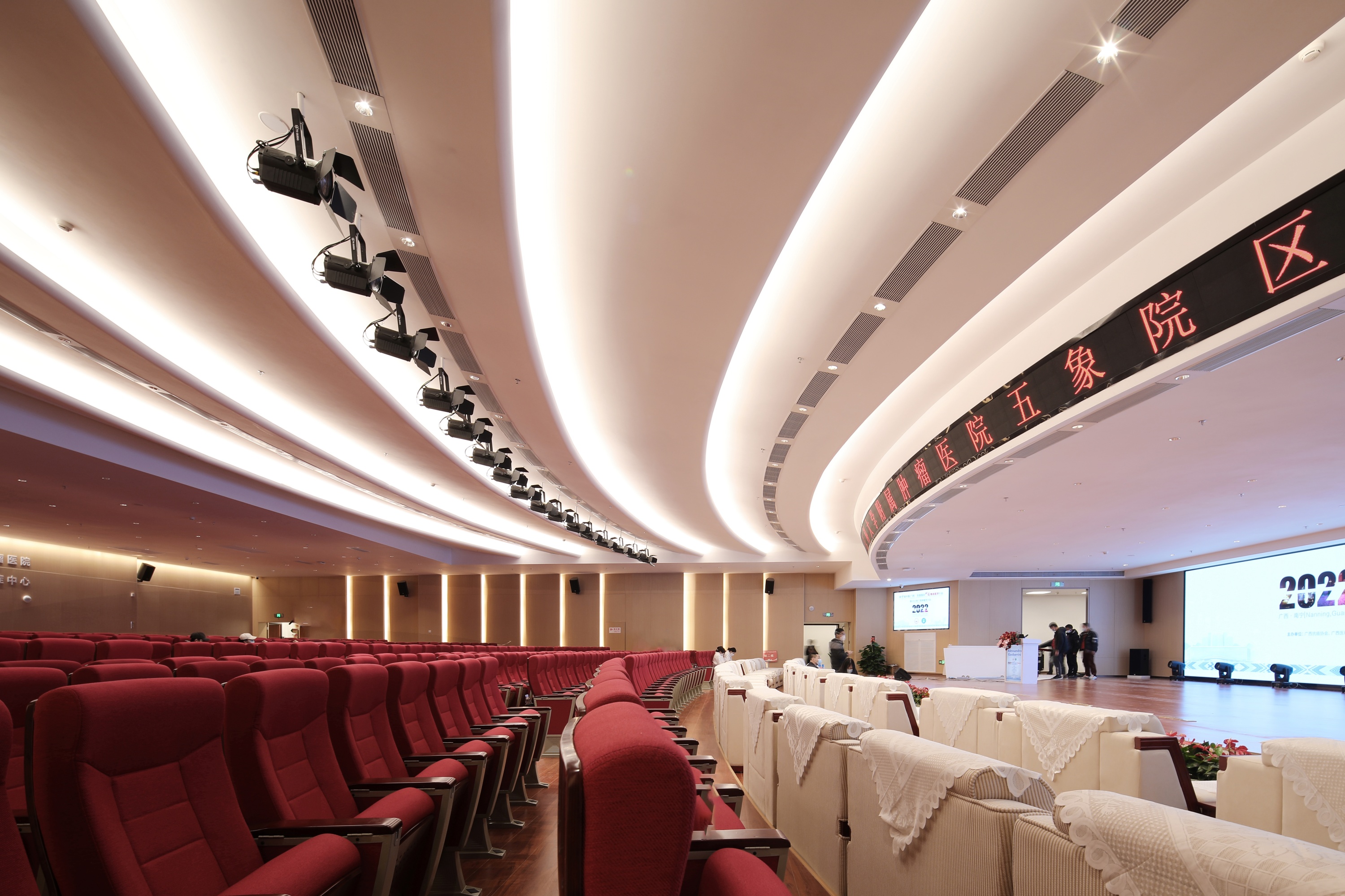 醫(yī)院-廣西醫(yī)科大學附屬腫瘤醫(yī)院五象院區(qū)一期（EPC）(1# 門急診大樓、2#醫(yī)技綜合樓、3#住院綜合樓）室內(nèi)裝修工程